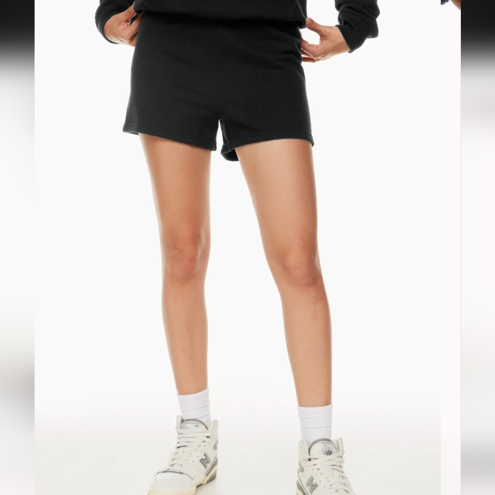 SOLD Aritzia TNA Cozy Fleece Shorts